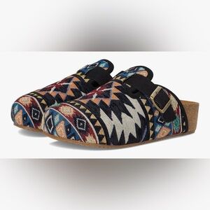 Dirty Laundry Mystify Platform Boho Southwestern Pattern Clog - Multicolor Aztec